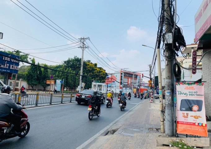 Cho thuê nhà MT 250-252 Võ Văn Ngân, Q. Thủ Đức. DT: 8x14m, 1 trệt