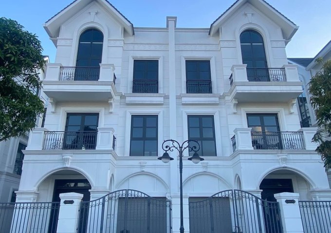 Chính chủ gửi bán căn biệt thự song lập San Hô 6 thuộc dự án vinhomes ocean park