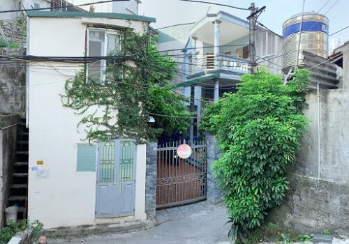 CHÍNH CHỦ cần bán 2/3 đất và nhà tại ngõ 12, phường Cao Thắng – Thành phố Hạ Long – Quảng Ninh.