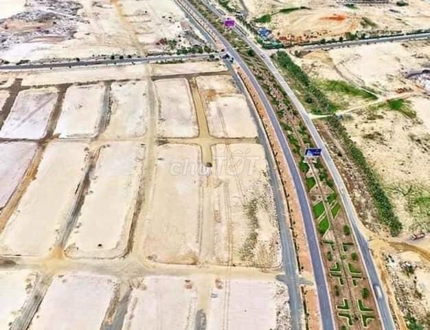 SIÊU PHẨM ĐẤT NÊN VEN BIỂN BÃI DÀIMẶT TIỀN ĐẠI LỘ NGHUYỄN TẤT THÀNH - CAM LÂM-KHÁNH HÒA