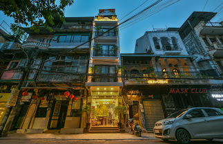 Cho thuê khách sạn cao cấp 7 tầng 55 Hàng Buồm và nhà 6 tầng ngõ Vạn Kiếp, Hoàn Kiếm, Hà Nội.