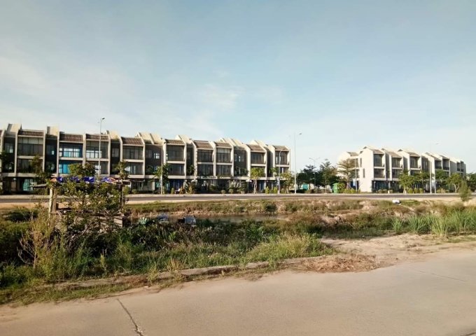 CẦN BÁN LÔ ĐẤT ĐỐI DIỆN KHU NGHỈ DƯỠNG CAO CẤP CAMASIA HUYỀN THOẠI