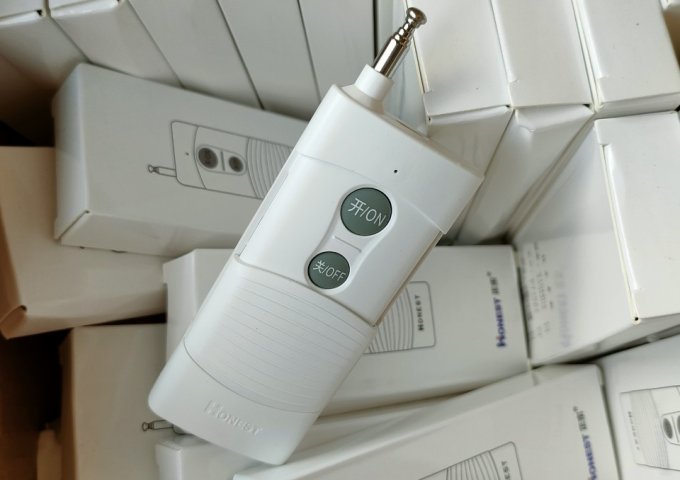 BÊN MÌNH CHUYÊN CUNG CẤP BỘ CÔNG TẮC ĐIỀU KHIỂN TỪ XA