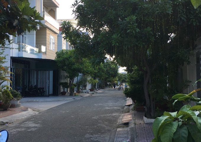 Chính chủ nhờ bán căn nhà 02 tầng, đường Võ Trường Toản(lộ giới 10m), dự án KDC Bắc Vĩnh Hải, Vĩnh Hòa, Tp Nha Trang. 