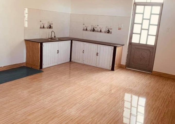 CẦN BÁN CĂN NHÀ ĐẸP NẰM NGAY HẺM LÝ THÁI TỔ - PHƯỜNG THỐNG NHẤT - THÀNH PHỐ PLEIKU - GIA LAI.