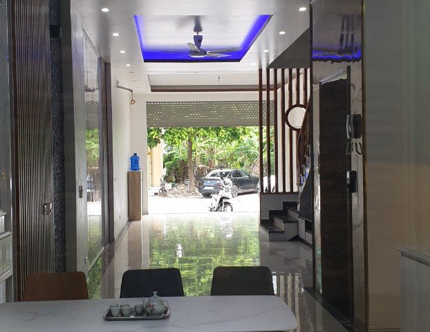 Cho thuê nhà 5 phòng ngủ khép kín có thang máy tại Vĩnh yên, Vĩnh Phúc. LH:098.991.6263