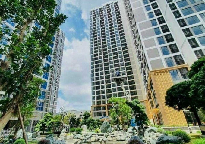 TRUNG TÂM DỰ BÁO “KHÍ HẬU” BẤT ĐỘNG SẢN XIN THÔNG BÁO, ĐỢT KHÔNG KHÍ NÓNG VINHOMES PRIORITY ĐANG DI CHUYỂN RẤT NHANH, RIÊNG TẠI KHU VỰC TP.HCM XUẤT HIỆN HIỆN TƯỢNG “BÃO QUÉT” VÀ NGÀY CÀNG TĂNG CẤP KHI TIẾN VỀ THE ORIGAMI. CỤ THỂ LÀ: