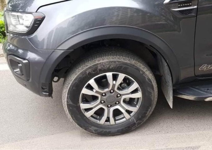 Ốp Cua Lốp Ford Ranger loại nhỏ và đen trơn 3inch bên shop gồm loại có cảm biến và không có cảm biến cho các xe đời từ 2016-2021