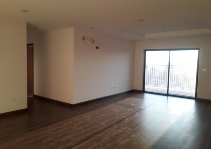 Bán căn góc 2 mặt thoáng tòa Diamond - GoldMark City - Hồ Tùng Mậu. Giá rẻ nhất khu vực. Chỉ 28tr/m2