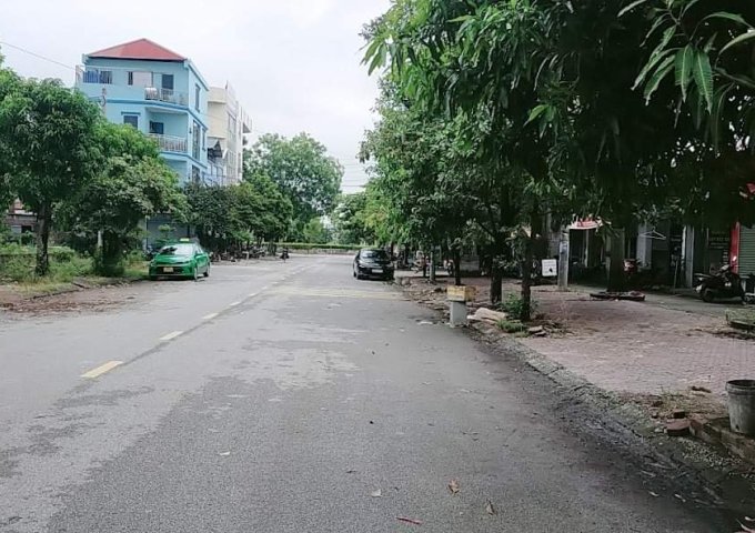 Cần bán lô đất đối diện chợ trung tâm huyện Thuận Thành