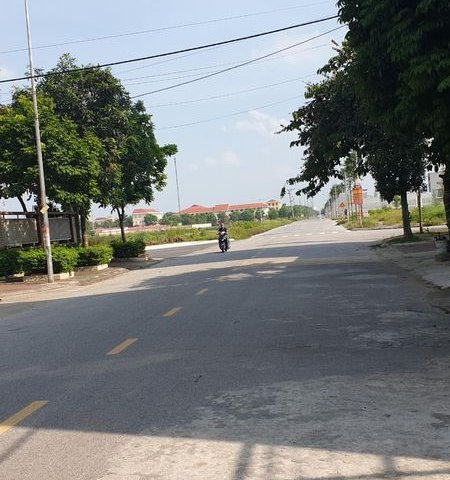 Cần bán lô đất đối diện chợ trung tâm huyện Thuận Thành