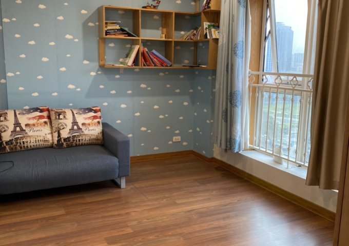 Chính chủ cho thuê căn hộ chung cư B4 Kim Liên, Đống Đa, 85m, 2PN, đồ cơ bản, giá 8tr/ tháng