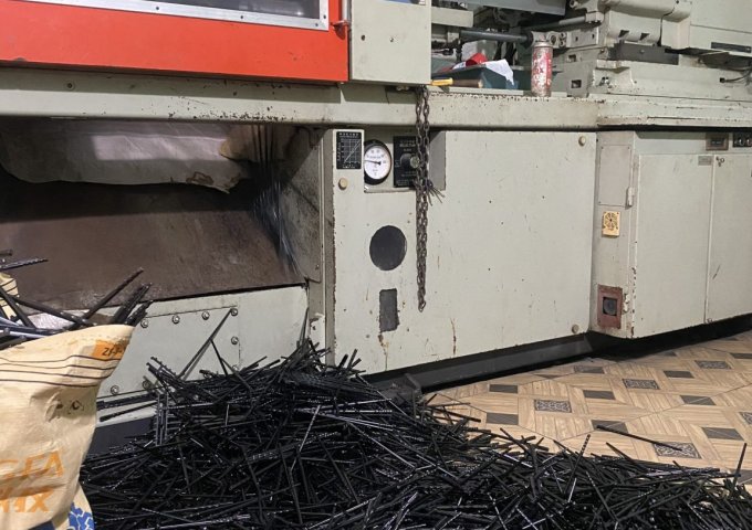 BÊN MÌNH CHUYÊN CUNG CẤP ĐŨA NHỰA VIỀN XOẮN ĐẢM BẢO HÀNG CHẤT LƯỢNG