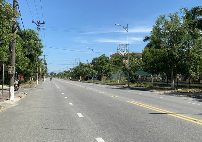 Bán đất mặt đường kinh doanh gần BV Đa khoa Hồng Hà