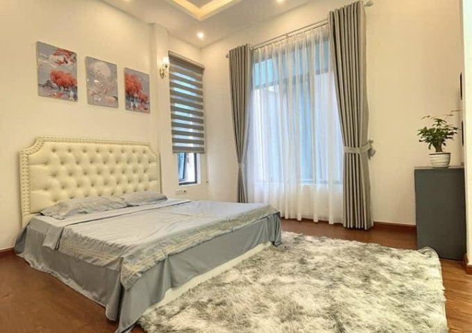 BÁN NHÀ CÁT LINH, DT 47m x  4 .5 TẦNG, NHÀ ĐẸP - Ở LUÔN , GIÁ 3.5 TỶ.