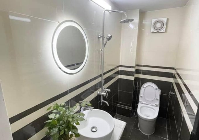 BÁN NHÀ CÁT LINH, DT 47m x  4 .5 TẦNG, NHÀ ĐẸP - Ở LUÔN , GIÁ 3.5 TỶ.