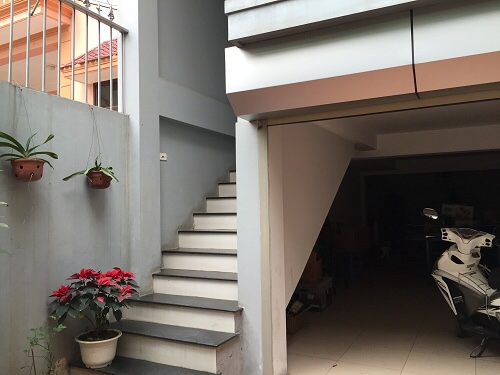 Cho thuê nhà 5 tầng tại ngõ 121 An Dương Vương, phường Phú Thượng, quận Tây Hồ LH 0988525803