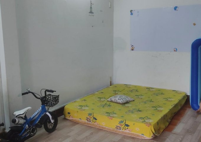 Cho thuê phòng trọ 30m2 tại Nguyễn Thái Bình P12 Q Tân Bình giá 4tr/th