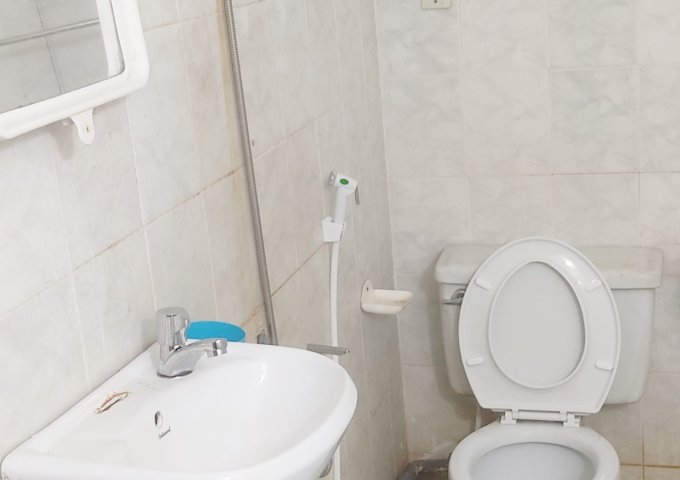 Cho thuê phòng trọ 30m2 tại Nguyễn Thái Bình P12 Q Tân Bình giá 4tr/th