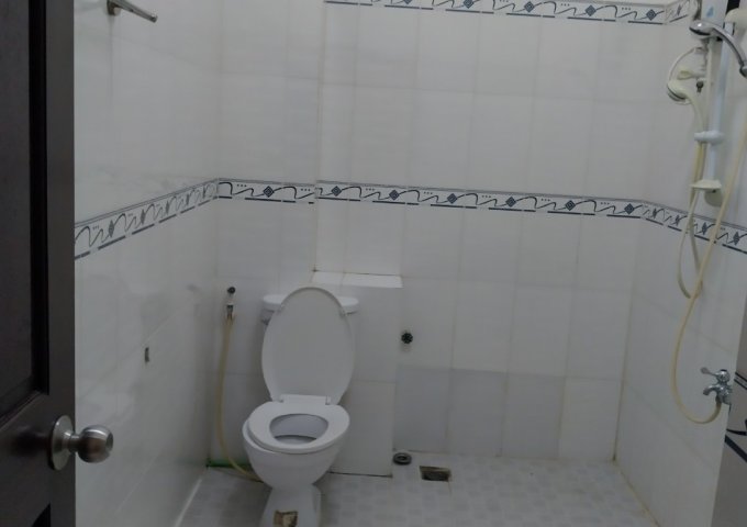 Cho thuê nhà Nc 1 trệt 2 lầu tại 11/39 Nguyễn Văn Mại P4 Q Tân Bình