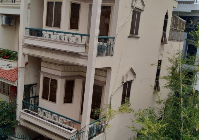 Cho thuê nhà Nc 1 trệt 2 lầu tại 11/39 Nguyễn Văn Mại P4 Q Tân Bình