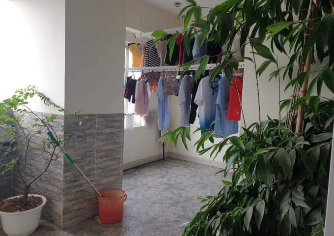 Bán chung cư số 4 Chính Kinh ( Sapphire Place ) :190m2 ,3PN , 3VS , full đồ giá 4.3 tỷ