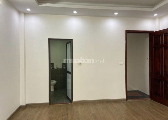 Cho thuê nhà mới xây ở ngõ 23, Xuân La, Tây Hồ, 5 tầng