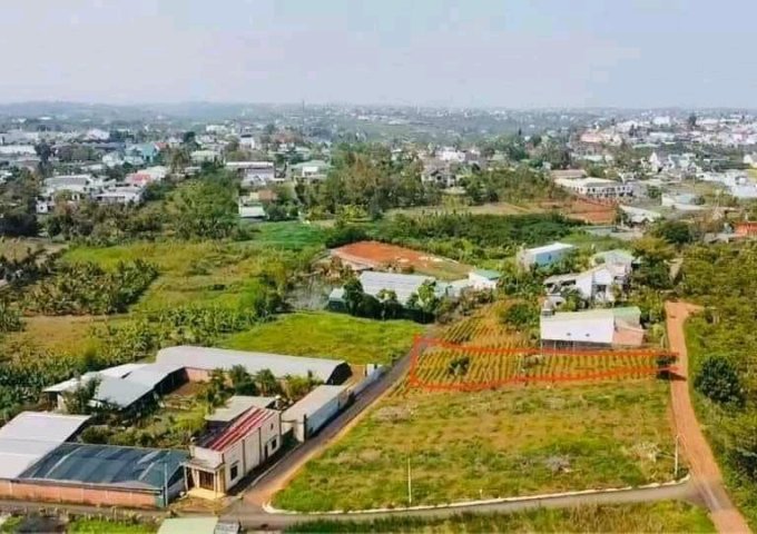 CẦN BÁN LÔ ĐẤT 2 MẶT TIỀN BÊN KHU HÀNH CHÍNH NGAY TRUNG TÂM TP BẢO LỘC. LIÊN HỆ: 0918076725