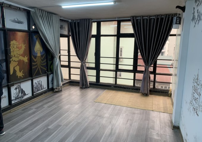 Chính chủ bán hoặc cho thuê nhà mặt phố cổ số 93 Nguyễn Trường Tộ,Ba Đình, Hà Nội