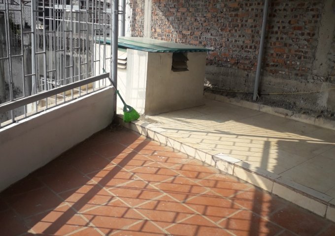 Chính chủ cần bán nhà 5 tầng tại số 157 Ngõ Trại Cá, Trương Định, Hai Bà Trương, Hà Nội.