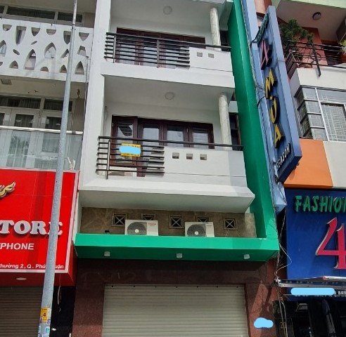Bán căn nhà MT Trệt 3 lầu, 4.2x15m, Nguyễn Phi Khanh, Tân Định, Quận 1, Giá chỉ 19.8 tỷ