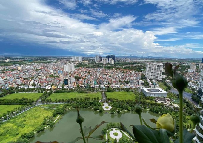 Bán căn penthouse tòa Lạc Hồng Lotus N01-T5 Ngoại Giao Đoàn 200m view hồ và núi full nội thất