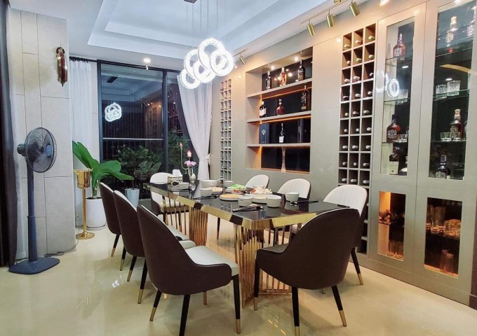 Bán căn penthouse tòa Lạc Hồng Lotus N01-T5 Ngoại Giao Đoàn 200m view hồ và núi full nội thất