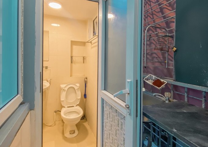 Chính chủ cho thuê phòng tại ngõ 315 Nguyễn Khang, Cầu Giấy DT 20m2 Giá 3tr/th LH 0915940584