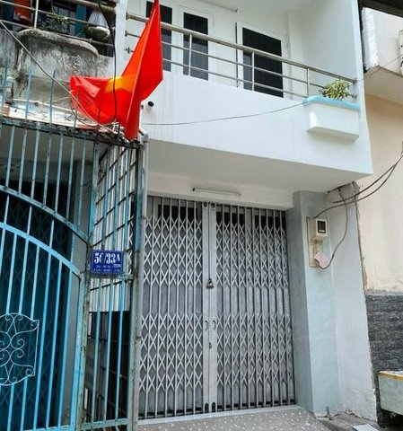 CẦN BÁN Gấp Nhà trệt Lầu Giá Bao Rẻ : 3 tỷ 150 Rẻ Nhất thị trường , phường linh chiểu thủ đức 