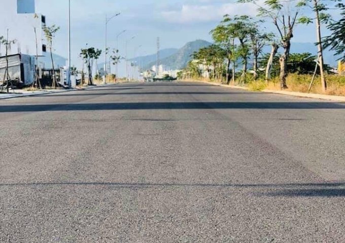 CƠ HỘI SỞ HỮU ĐẤT THUỘC KĐT MỸ GIA-NHA TRANG GIÁ RẤT TỐT. LH MR HUY: 0968379879 Giá bán : 2.5 tỷ. Diện tích : 100m2