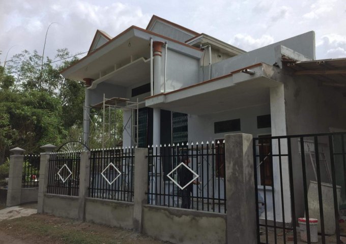 BÁN NHÀ AN ĐỨC, CÁT TRINH, PHÙ CÁT, MỚI TINH. 2 GIAN CHÍNH. NHÀ CẤT KIÊN CỐ ( 1PK , 2 PHÒNG NGỦ,CÓ GÁC LỄ, PHÒNG NHẬU, NHÀ VỆ SINH, NHÀ TẮM, NHÀ BẾP VÀ BÃI ĐẬU XE ĐẦY ĐỦ).