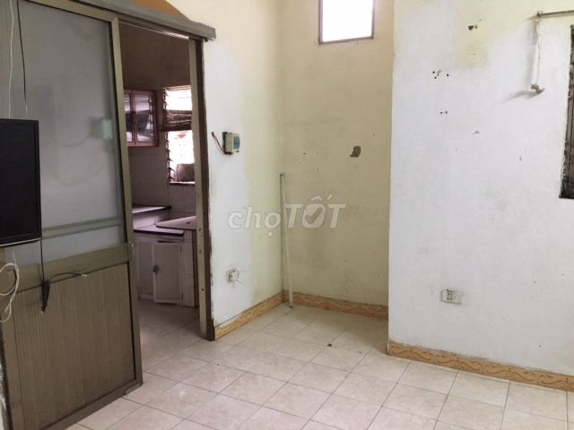 Chính chủ cho hộ gia đình thuê nhà 4 tầng số 8 nghách 36/3 ngõ chùa Liên Phái, đường Bạch Mai