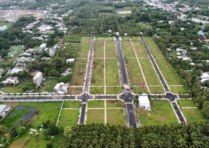 Vietland Riverside là dự án đất nền, nằm trên tuyến đường Bùi Quang Chiêu, thuộc thị trấn Mỏ Cày, huyện Mỏ Cày Nam, tỉnh Bến Tre, cách Quốc lộ 60 khoảng 300m