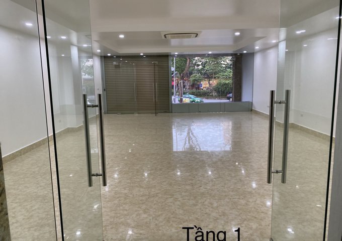 Cho thuê nhà mặt đường Võ Chí Công, Xuân La, Tây Hồ 150m2 6T 1 hầm hoàn thiện thanh máy, thông sàn