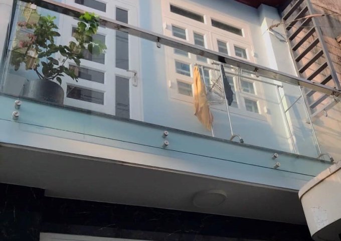Bán nhà đường Trần Quý Cáp, Bình Thạnh, giá rẻ, 2 tầng, 50m2