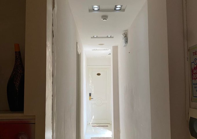 Bán Nhà Phố Ngõ Hàng Lọng (Nguyễn Du), Q. Hai Bà Trưng 74m, 10 Tầng, Mặt Tiền 4m, 24.5 Tỷ.