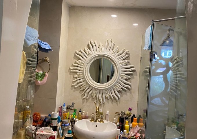 Bán Nhà Phố Ngõ Hàng Lọng (Nguyễn Du), Q. Hai Bà Trưng 74m, 10 Tầng, Mặt Tiền 4m, 24.5 Tỷ.