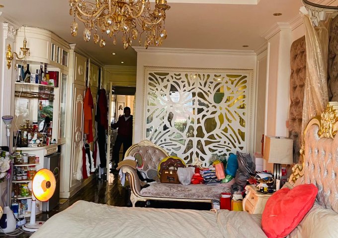 Bán Nhà Phố Ngõ Hàng Lọng (Nguyễn Du), Q. Hai Bà Trưng 74m, 10 Tầng, Mặt Tiền 4m, 24.5 Tỷ.