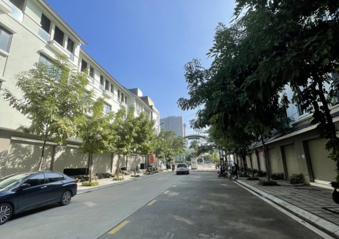 SẴN HÀNG LÔ B50 GẦN MẶT ĐƯỜNG LÊ TRỌNG TẤN 