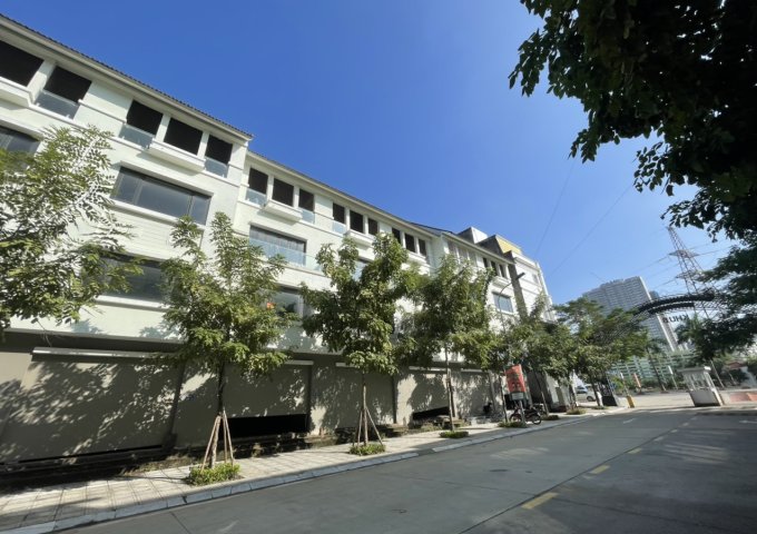 SẴN HÀNG LÔ B50 GẦN MẶT ĐƯỜNG LÊ TRỌNG TẤN 