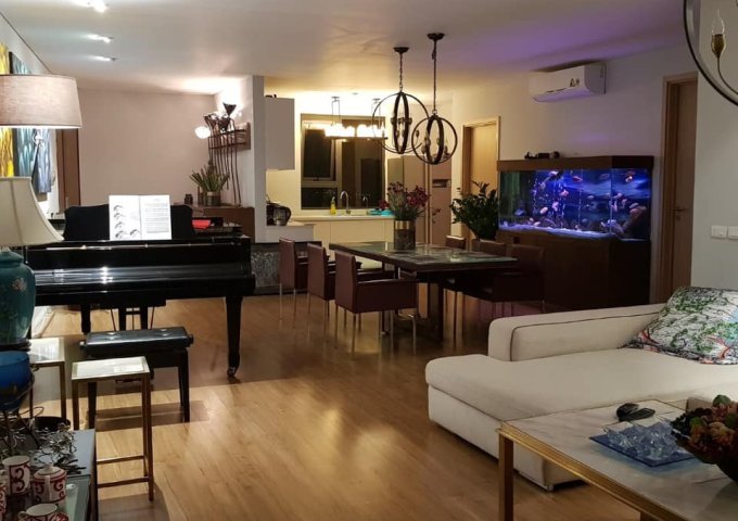 Bán ngay căn hộ CC Northern Diamond Đàm Quan Trung Long biên, 95m2, view sân golf, chỉ 2.85 tỷ. 