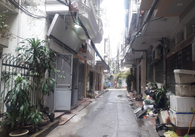 Chính chủ cho thuê nhà làm kho, văn phòng, đại lý tại số 23/169 Tây Sơn, Đống Đa, Hà Nội.