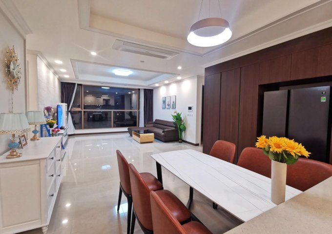 Cho thuê căn hộ duplex ở Mipec Tây Sơn, 250m2 3PN đủ đồ, giá 23tr/tháng. LH 0327582785