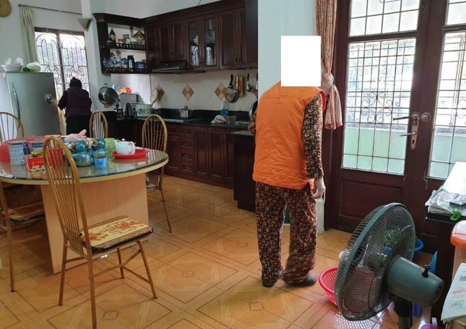 Nhà mặt ngõ 53 Nguyễn Khoái rộng như phố, 100m2, mặt tiền 6.1m, giá 18.5 tỷ